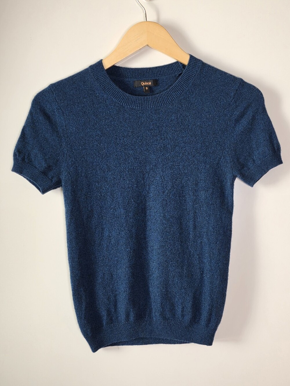 Quince Mongolian Crewneck cashmere tee / sweater dark blue Size Small